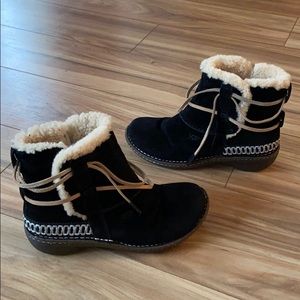 Ugg Australia Cove Sheepskin Boots